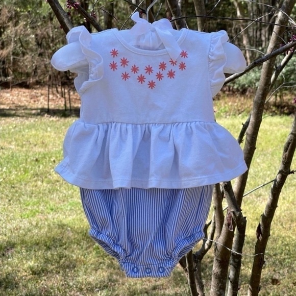 CAT & Jack Peplum 1 Piece Playsuit 0-3 Months - Picture 1 of 7